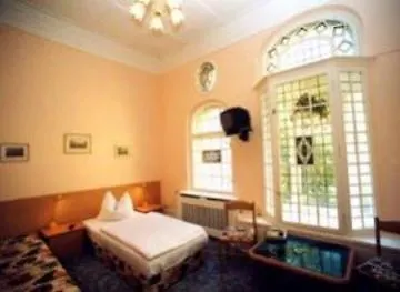 ברלין Hotel Castell Am Kurfuerstendamm 3*,  גרמניה