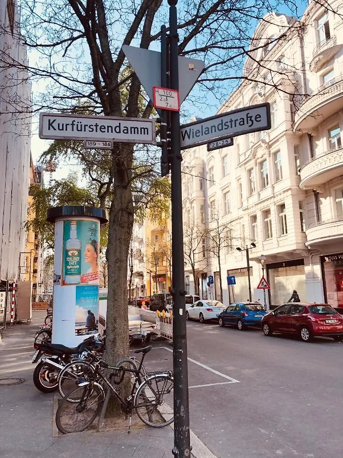 Hotel Castell Am Kurfuerstendamm Berlín 3*,